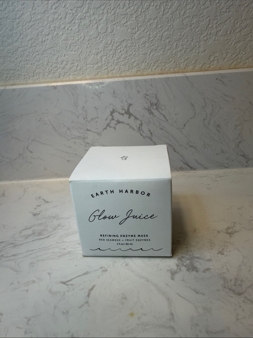 Earth Harbor Glow Juice Refining Enzyme Mask - White Box